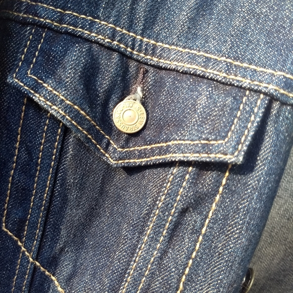 SOLD💥Vintage Levi's Denim jacket - Picture 4 of 6